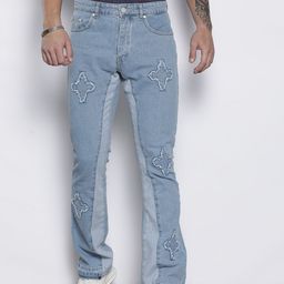 boohooMAN Men Applique Two Tone Wash Flared Jeans-image-30