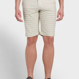 ColorPlus Men Cream-Coloured Striped Regular Fit Regular Shorts-image-86