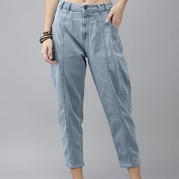 Roadster Women Light Blue Solid Mid-Rise Slouchy Cropped Jeans-image-16