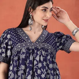 Sangria Motif Printed Cotton V Neck Ethnic Dress-image-36