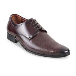 Metro Men Maroon Textured Leather Formal Derbys-image-27