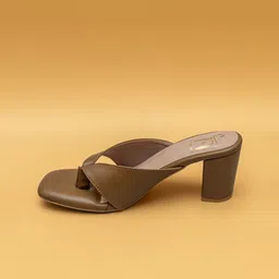 Fancy Nancy Women Open Toe Flats with Bows image 4