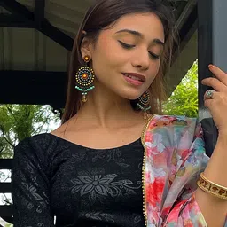 Bindigasm's Advi Self-Design Stretchable  Saree Blouse-picture-13
