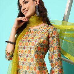 Varanga Printed Panelled Kurta with Trousers & With Dupatta image 5