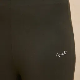 Nykd By Nykaa Summer Essential Super Soft and Comfy Modal Cropped Pants image 4