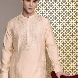House of Pataudi Yoke Design Sequinned Jashn Kurta-image-21