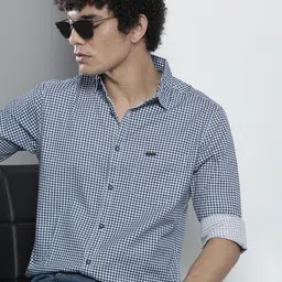 The Indian Garage Co Men Navy Blue Micro Checked Casual Shirt-image-11