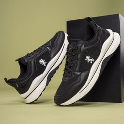 Red Tape Men Solid Sneakers-picture-10
