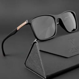 Voyage Black Wayfarer Polarised and UV Protected Lens Unisex Sunglasses-image-45