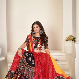 Warthy Ent Embroidered Mirror Work Semi-Stitched Lehenga & Unstitched Blouse With Dupatta image 3