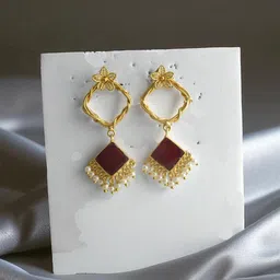 TISHUL JEWELS Gold-Plated Artificial Stones & Beaded Diamond Shaped Drop Earrings-image-73