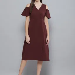 DENNISON Maroon Solid Cold-Shoulder Sleeves Crepe Dress-picture-43