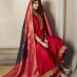 all about you Floral Embroidered Regular Anarkali Kurta with Trousers & Dupatta image 5