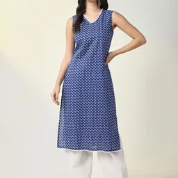 SHOWOFF Floral Printed Straight Kurta With Trouser-31