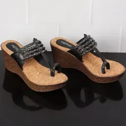 Metro Women's Black Toe Ring Wedges-picture-17