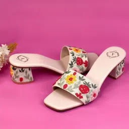 YASSIO Floral Embroidered Block Heeled Sandals-22