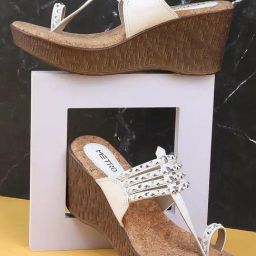 Metro Women's White Toe Ring Wedges-picture-23