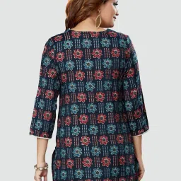 Saree Swarg Navy Printed Tunic image 2