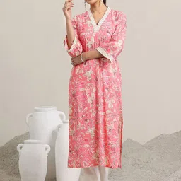 BKApparels Women Abstract Printed V-Neck Embroidered Cotton Kurta-picture-3