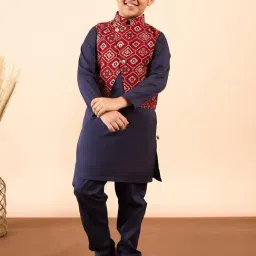 StyloBug Boys Blue Cotton Printed Kurta Set-image-119