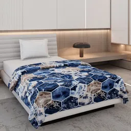 Monte Carlo Blue & White Geometric AC Room 350 GSM Single Bed Blanket-image-63