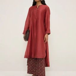Zuba by Westside Maroon Floral High-Low Cotton Blend Kurta with Inner-image-29