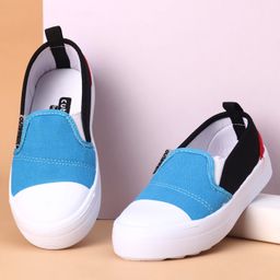 Cute Walk by Babyhug Slip On Casual Shoes Color Block - Blue-image-33