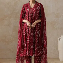 Moara Bandhani Printed V Neck A Line Pleated Pure Cotton Kurta With Trousers & Dupatta-8
