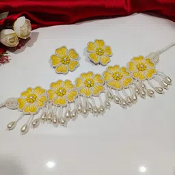Bareilyy Hand Work Delicate Floral Choker- Yellow-44