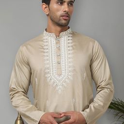Jompers Men Floral Embroidered Sequinned Floral Kurta-37