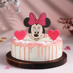 Minnie Love Drizzle Cake-image-28