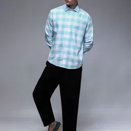 Paper Cut Oversized Checked Cotton Spread Collar Casual Shirt-picture-32