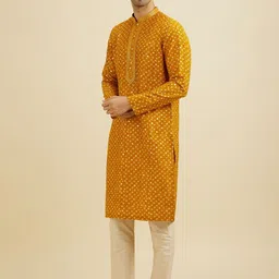 Manyavar Men Bandhani Printed Regular Mirror Work Kurta with Pyjamas image 4