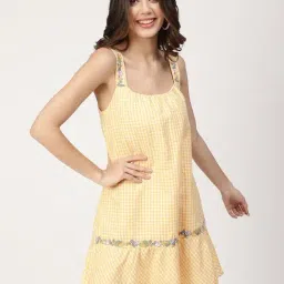 Elle Yellow Checked Relaxed Fit Dress-picture-24