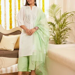 AURELIA Ethnic Motifs Yoke Design Sequence Kurta image 1