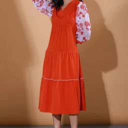 Garvili Crepe Fit & Flare Three-Quarter Dress-24
