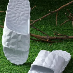 Pampy Angel Men White Diamond Pattern Sliders-image-2
