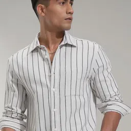 HIGHLANDER Men Comfort Slim Fit Opaque Striped Casual Shirt-image-28