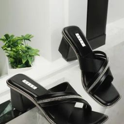 Elle Women's Black Cross Strap Sandals-image-25