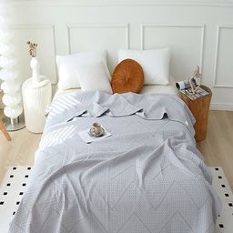 JC HOME Grey Geometric AC Room 300 GSM Double Bed Quilt-image-87