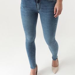 Kraus Jeans Women Skinny Fit High-Rise Light Fade Jeans-picture-49