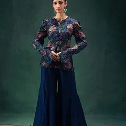Label Naariti Printed V Neck Top With Trousers Co-Ords Set-picture-12
