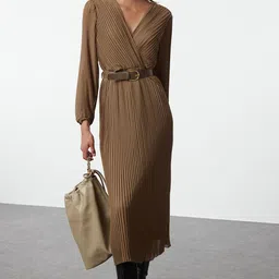 Trendyol Striped Puff Sleeve Midi Dress-image-29