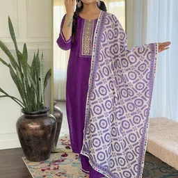 SWEETPEL Women Ethnic Motifs Embroidered Regular Thread Work Kurta with Trousers & With Dupatta-picture-28