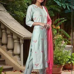 Aaghnya Women Embroidered Viscose Rayon Kurta Sets-image-97