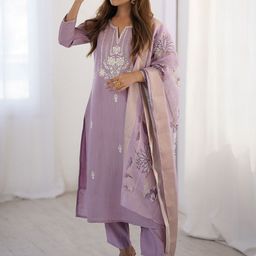 Wedani Women Ethnic Motifs Embroidered Regular Thread Work Kurta Set With Dupatta-picture-36
