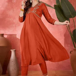 Sangria Women Floral Embroidered Kurta with Trousers-image-12