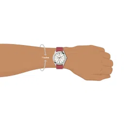 Helix TW031HG18 Analog Watch for Men image 3