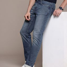 Nautica Men Slim Fit Heavy Fade Stretchable Jeans-image-15