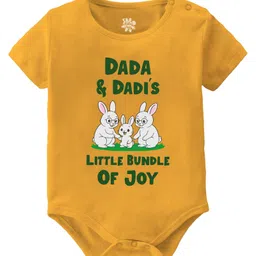 Baby Buzz 100% Cotton Knit Family Theme Half Sleeves Dada & Dadis Little Bundle Of Joy Text Printed Onesie - Yellow-picture-12